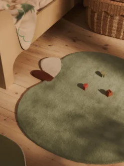 Apple Tufted Rug