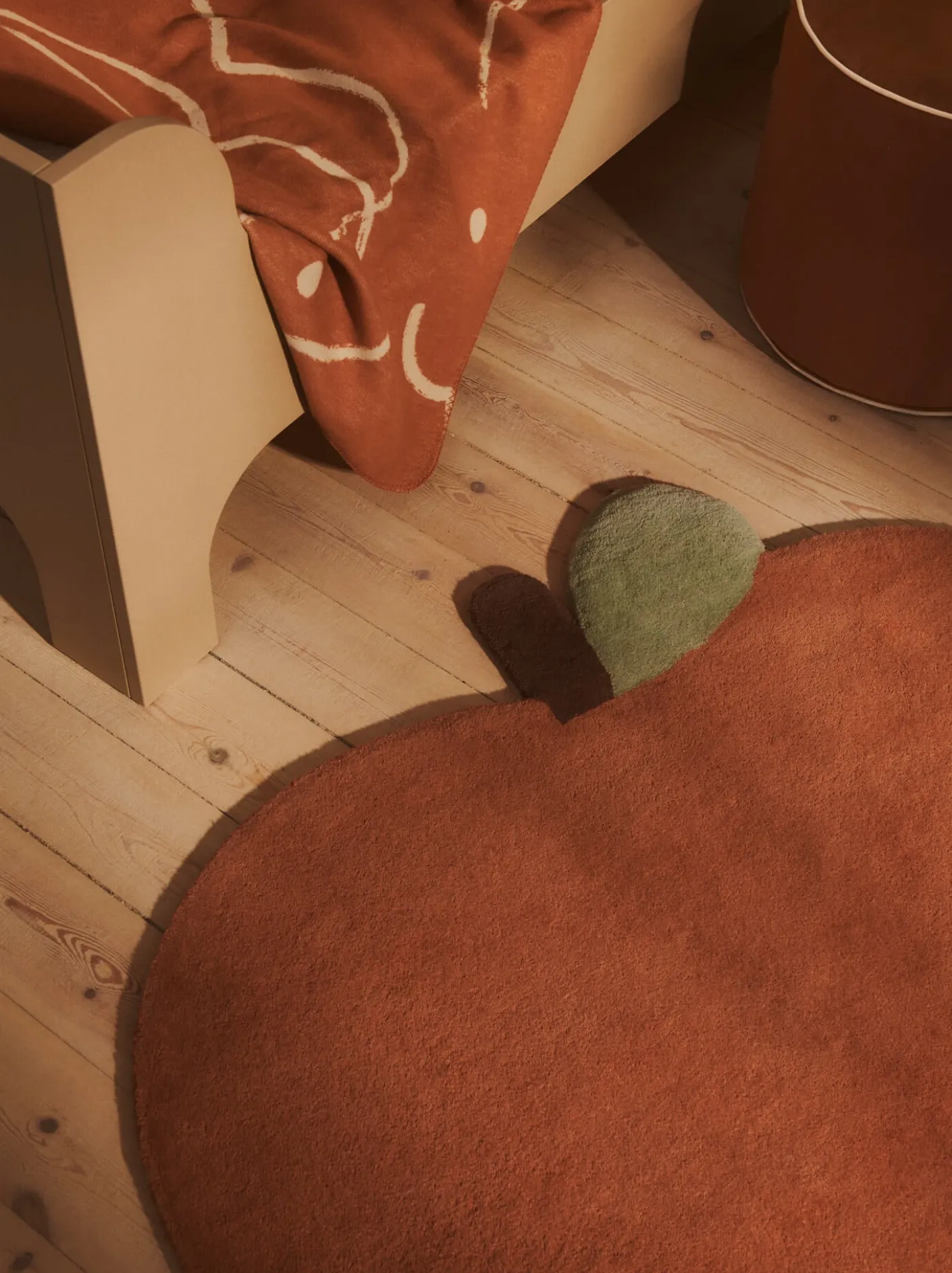 Apple Tufted Rug