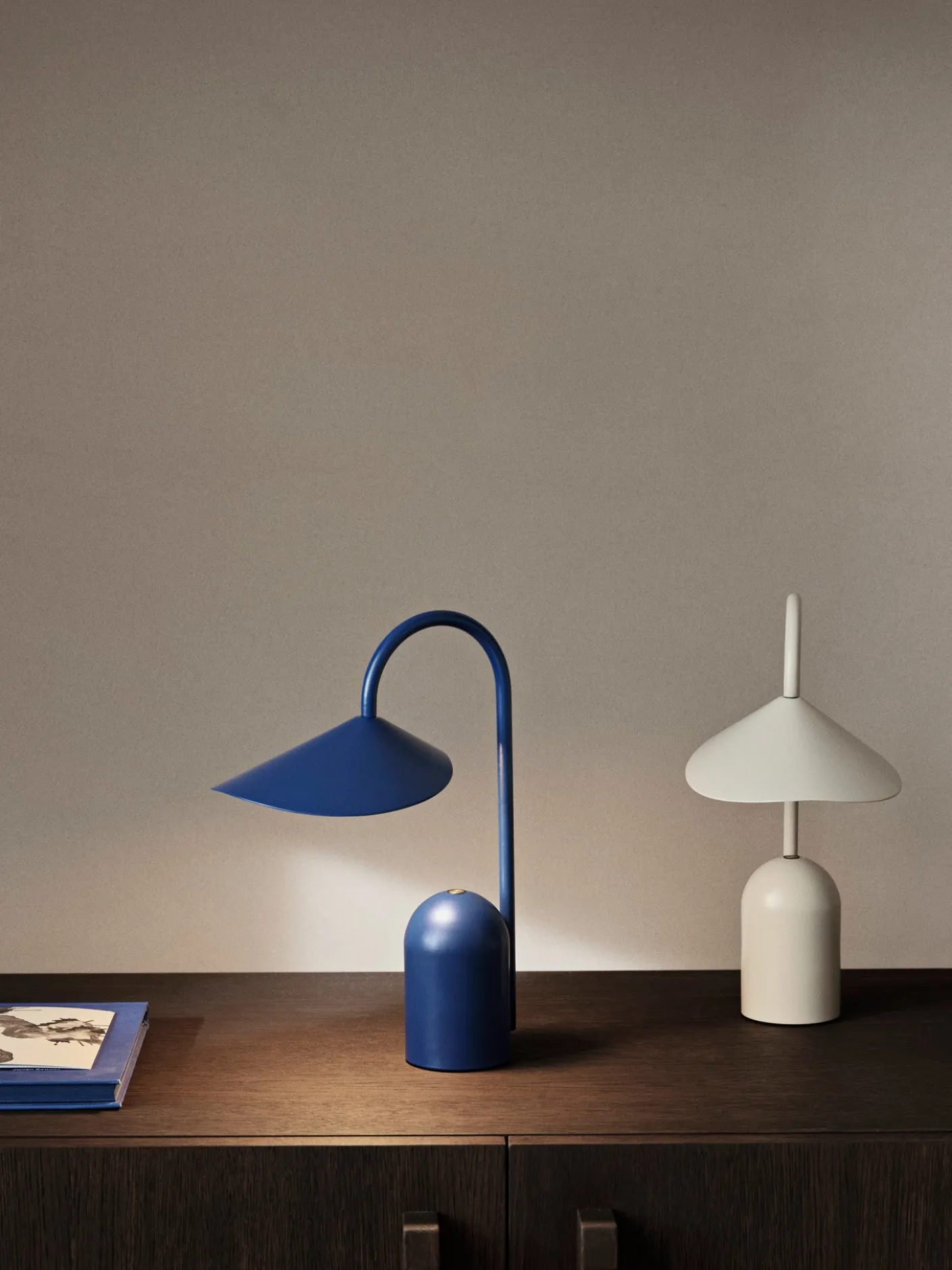 Arum Portable Lamp