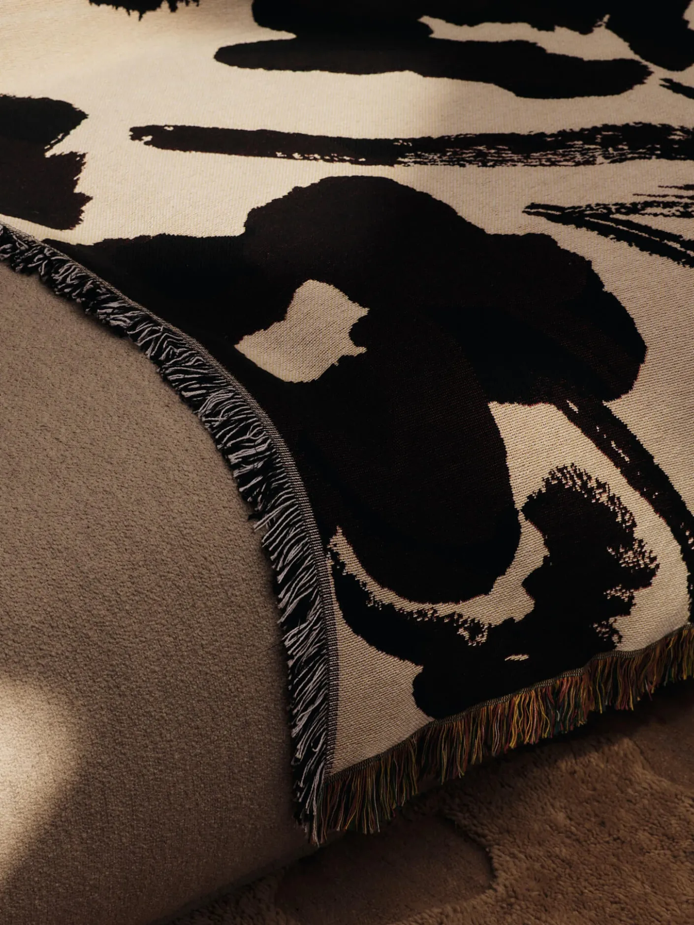 Cilla Tapestry Blanket
