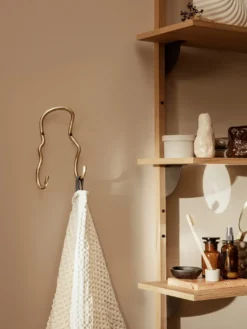 Curvature Double Hook