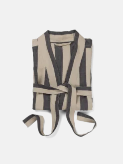 Field Robe