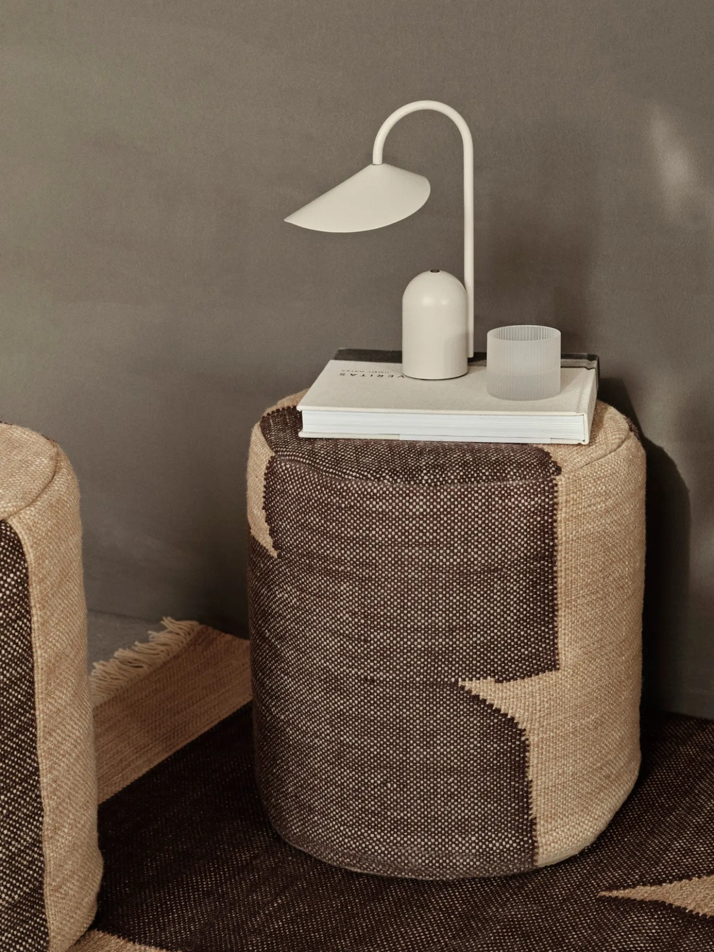 Forene Cylinder Pouf