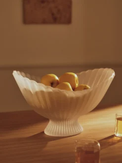 Fountain Glass Centrepiece