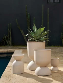 Hourglass Pot - Small