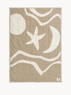 Kove Applique Quilted Blanket