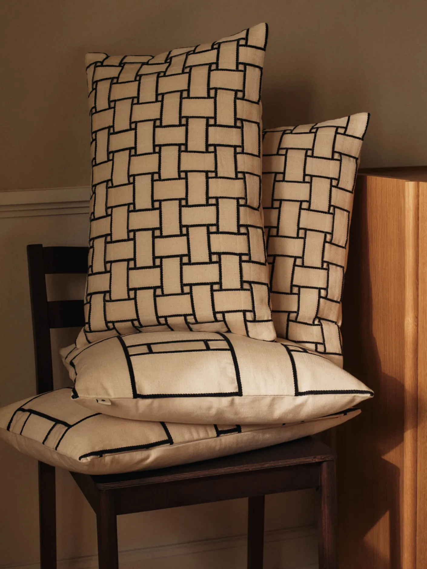 Lattice Offset Cushion - Rectangular