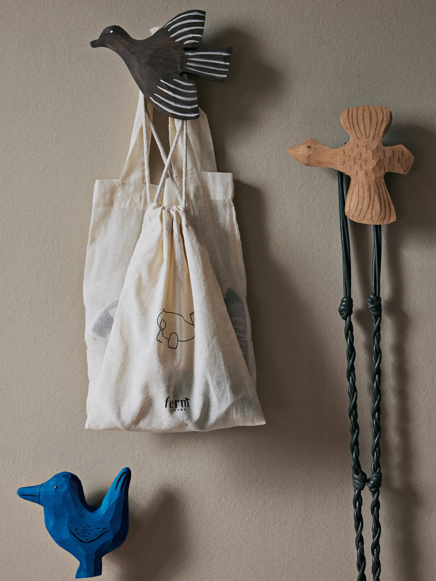 Lola Bird Hook