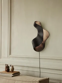 Oyster Wall Lamp