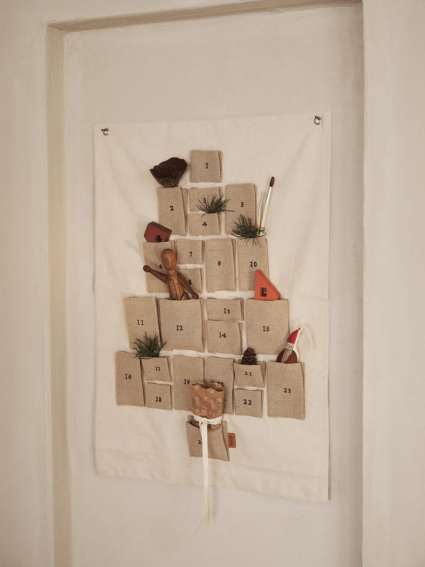 Pine Christmas Calendar - Mini