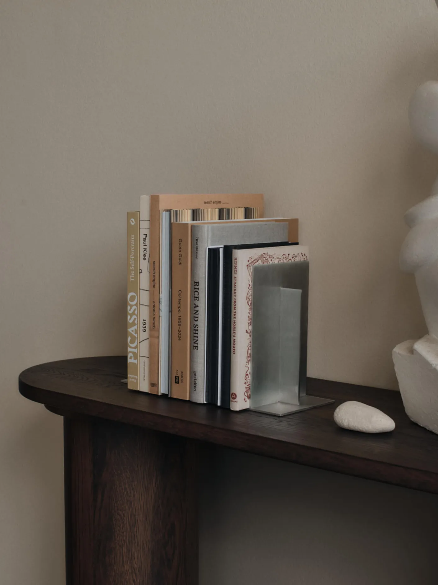 Pylo Console Table