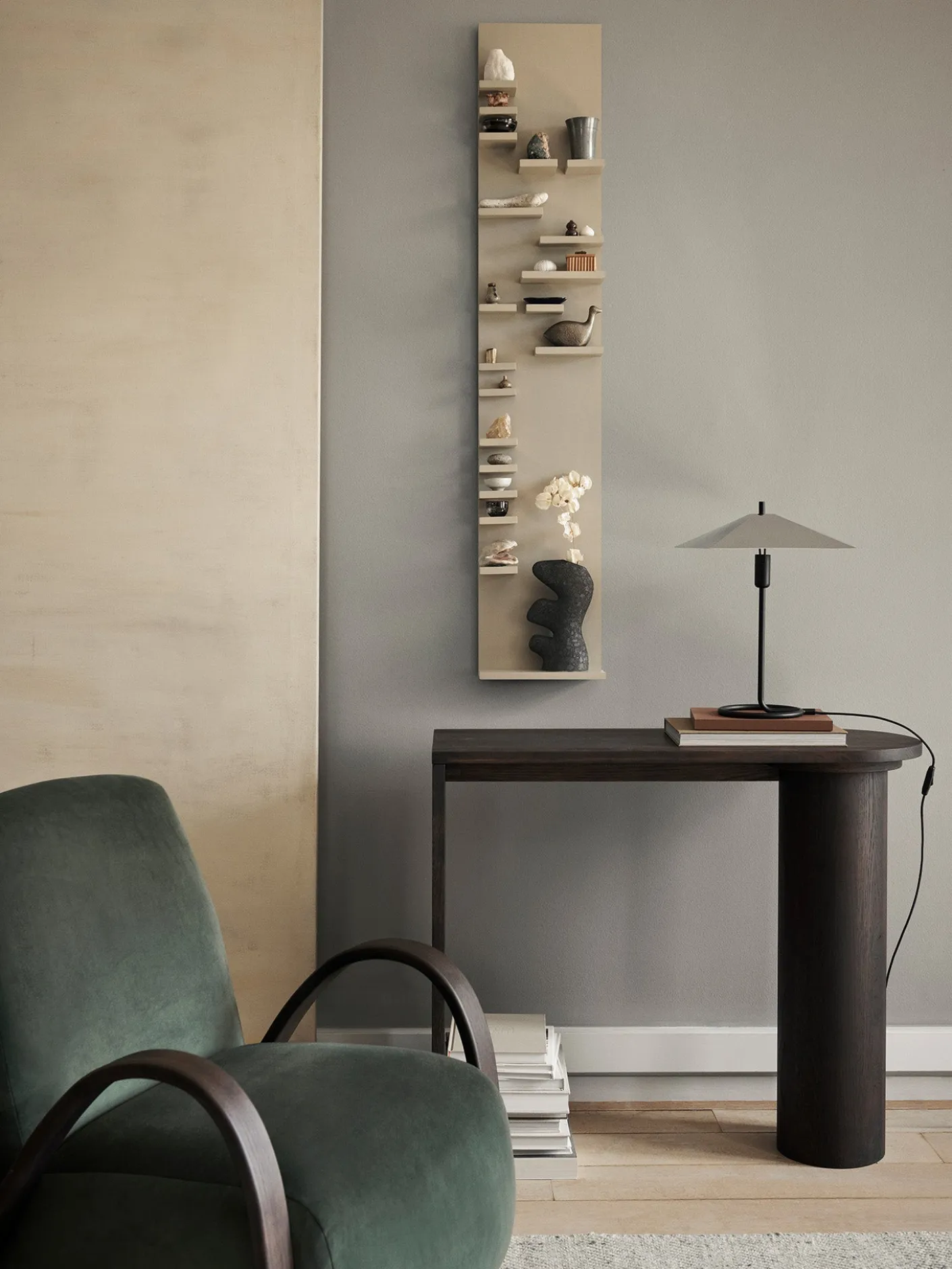 Pylo Console Table