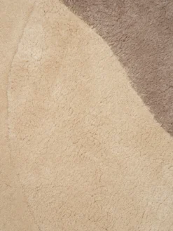 View Tufted Rug